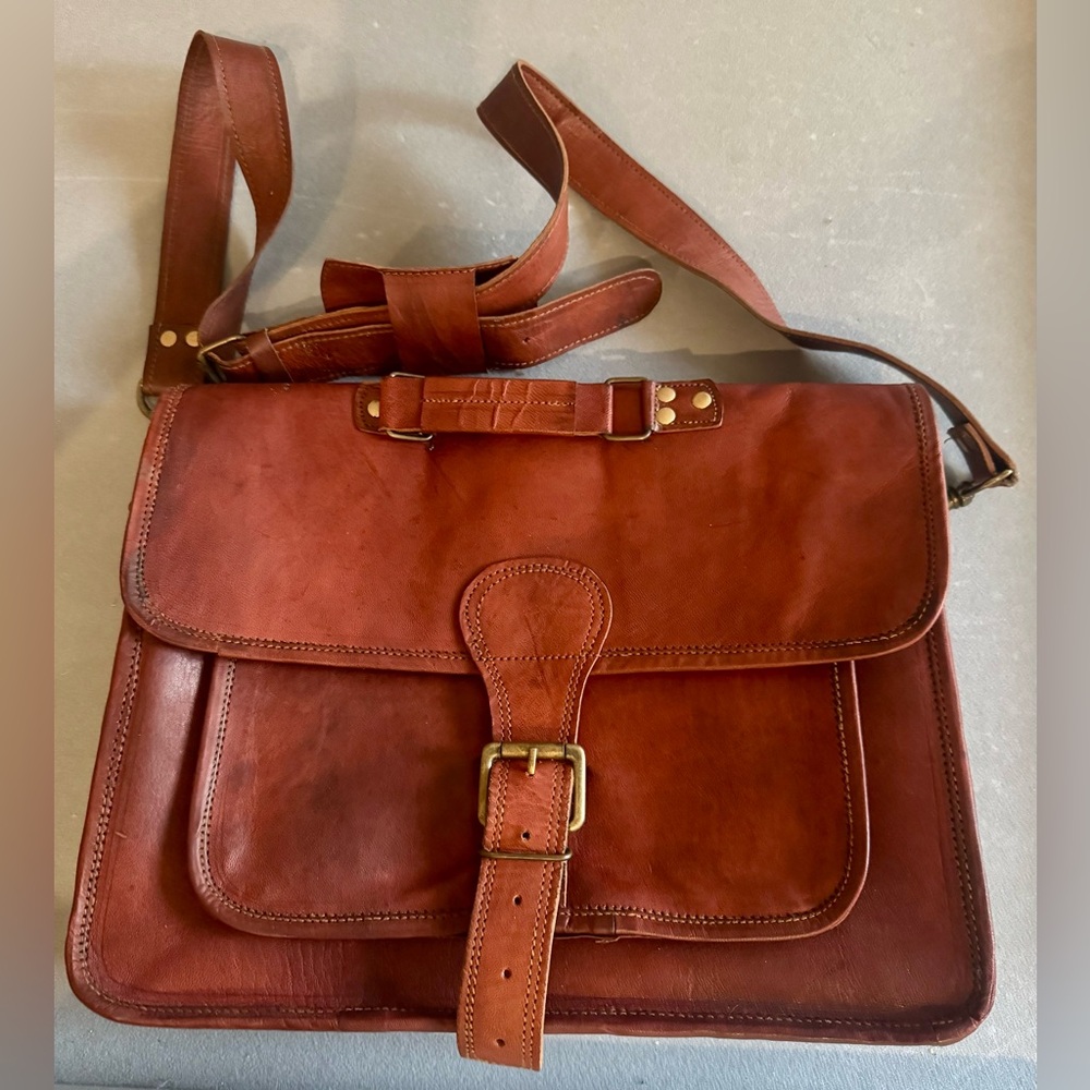 Emerson Leather (Perry) Classic Brown Leather Messenger Bag with Buckle Front